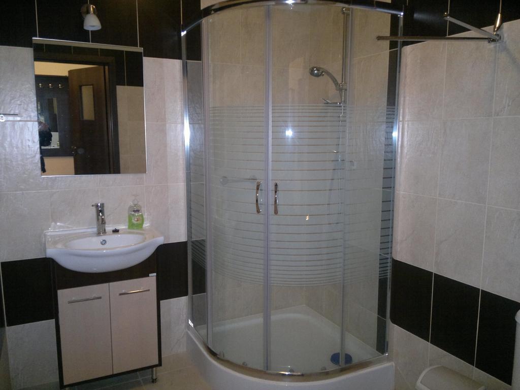 Hotel Diament - Zajazd U Przemka Zgierz Quarto foto
